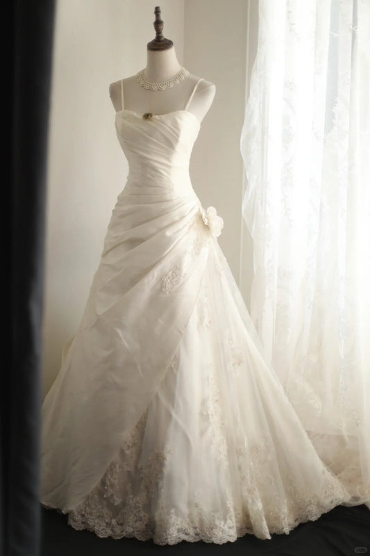 White Lace Wedding Dress Sleeveless Long Wedding Dress   cg25928