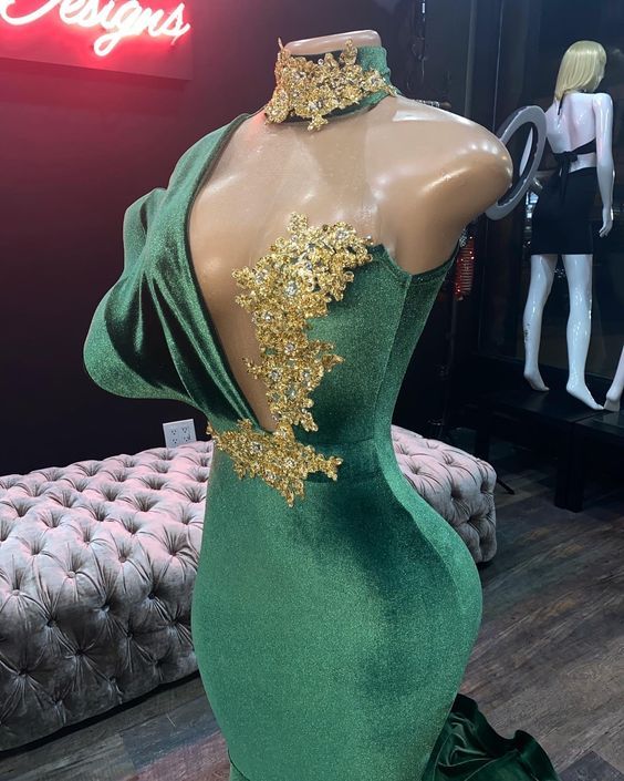 Emerald Green Evening Dresses High Neck Appliques Gold Lace Mermaid Prom Dresses Sexy Formal Velvet Party Gowns    cg19494