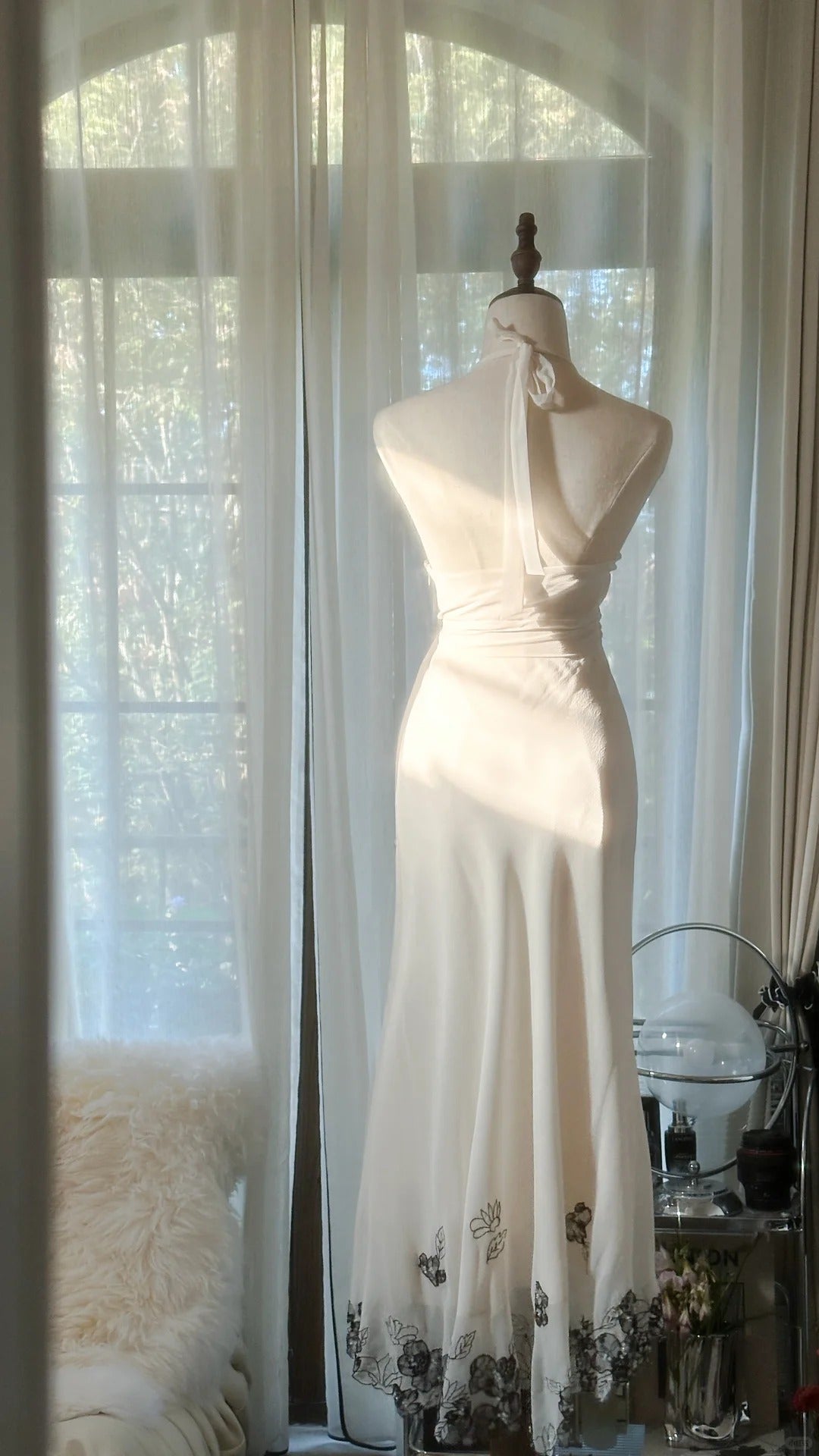 White Elegant Romantic Exquisite Black Lace Beaded Long Chiffon Ball Gown Evening Dress Party Dress Prom Dress Valentine's Day Date Dress gh4048