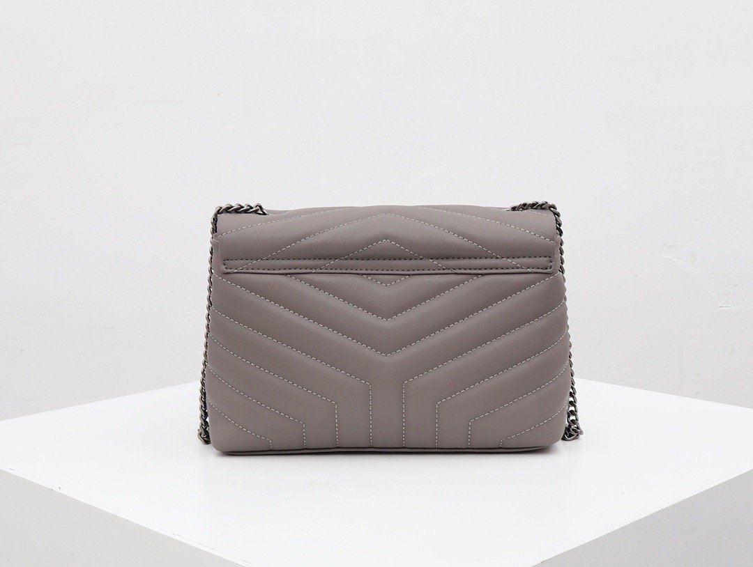 Saint Laurent Loulou