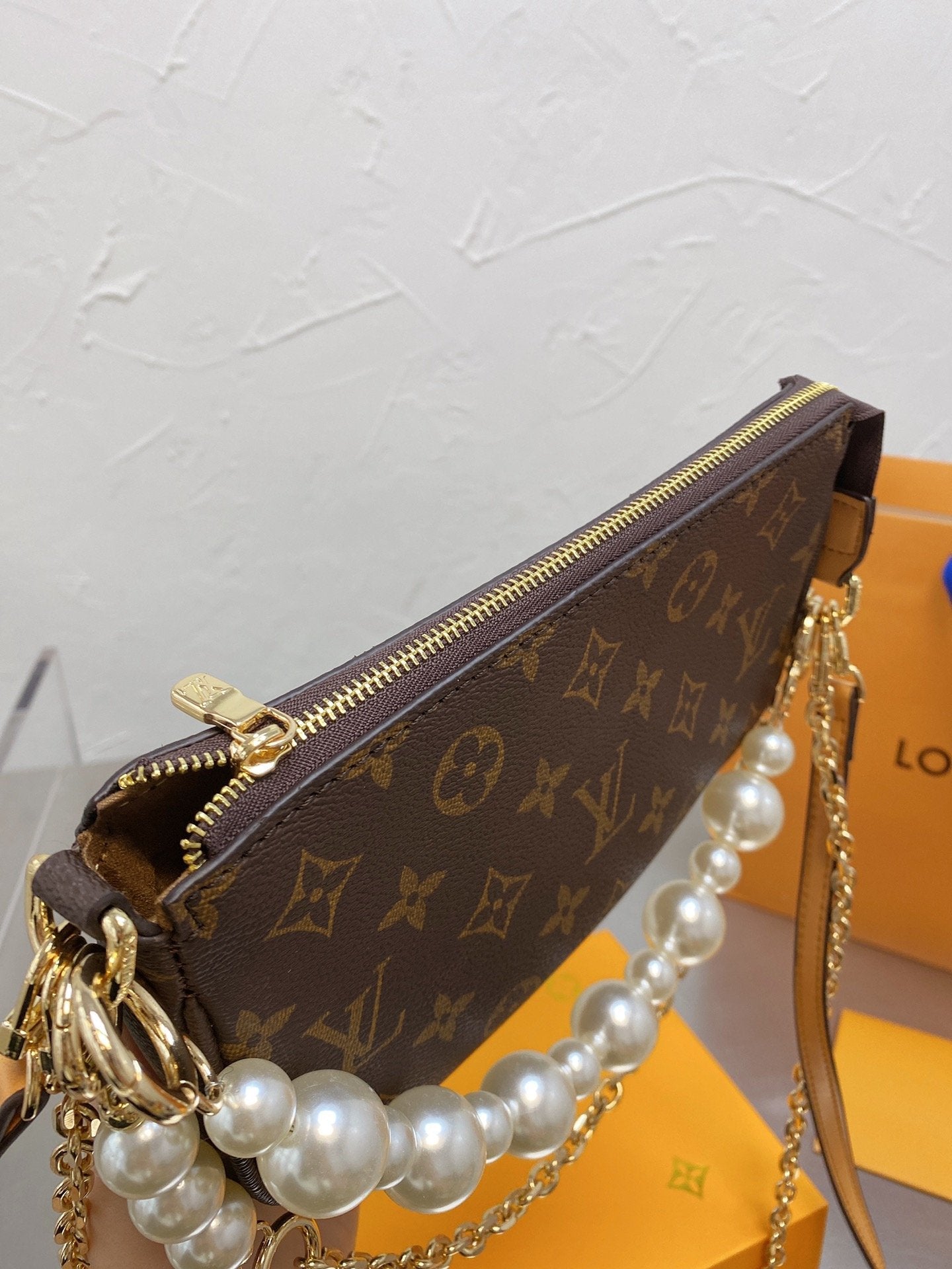 LV Ivy Monogram