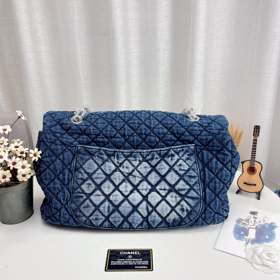 Chanel Jumbo Classic Flap Tote Bag