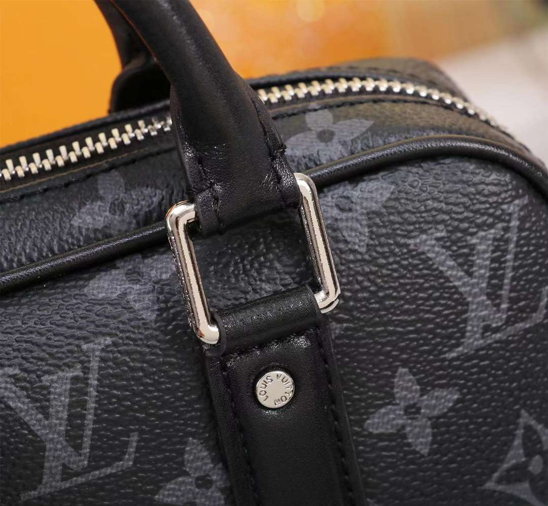 LV Nano Porte Documents Voyage Monogram Eclipse