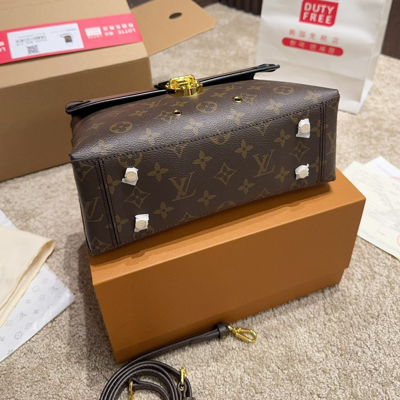 Louis Vuitton One Handle Flap Top Handle Bag Monogram 25 x 18 x 9.5 cm