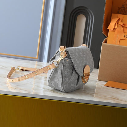 LOUIS VUITTON SUNSET MONOGRAM DENIM GREY 27CM