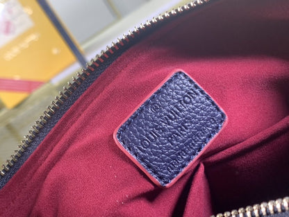 Louis Vuitton Maida Hobo