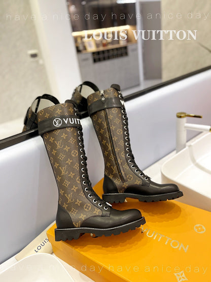 Premium LUV BOOTS 032
