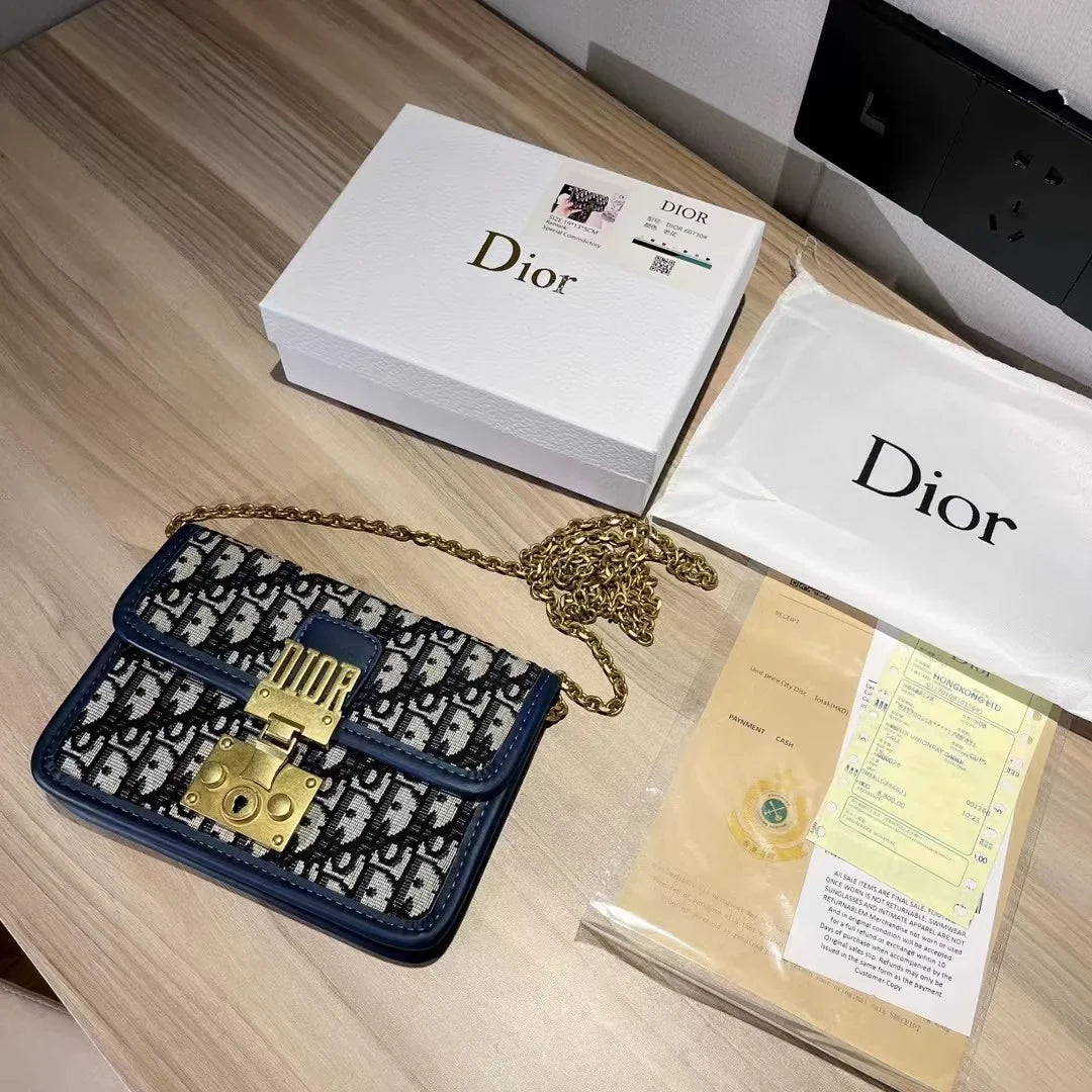 Dr addict chain embroidered presbyopia bag