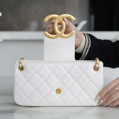 𝗖𝗛𝗔𝗡𝗘𝗟 𝟐𝟒𝐂 Vintage Logo Quilted Lambskin Shoulder Bag 11.5x24x4.5cm