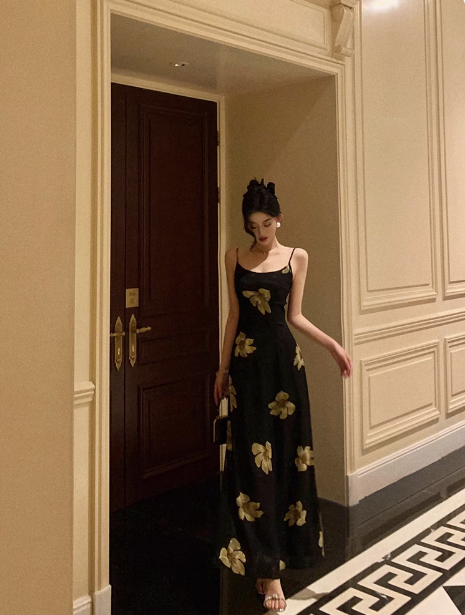 Vintage A line Spaghetti Straps Black 18th Birthday Dress Long Party Gown Birthday Outfits For Women DP0195