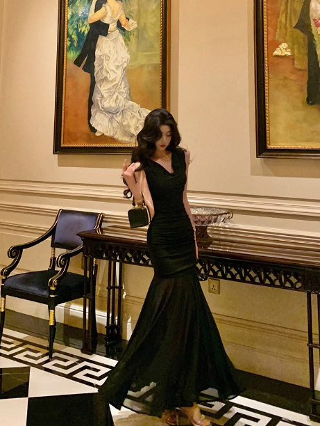 Cute Mermaid V Neckline Black Sleeveless 18th Birthday Dress Party Gown Birthday Outfits For Women DP0204