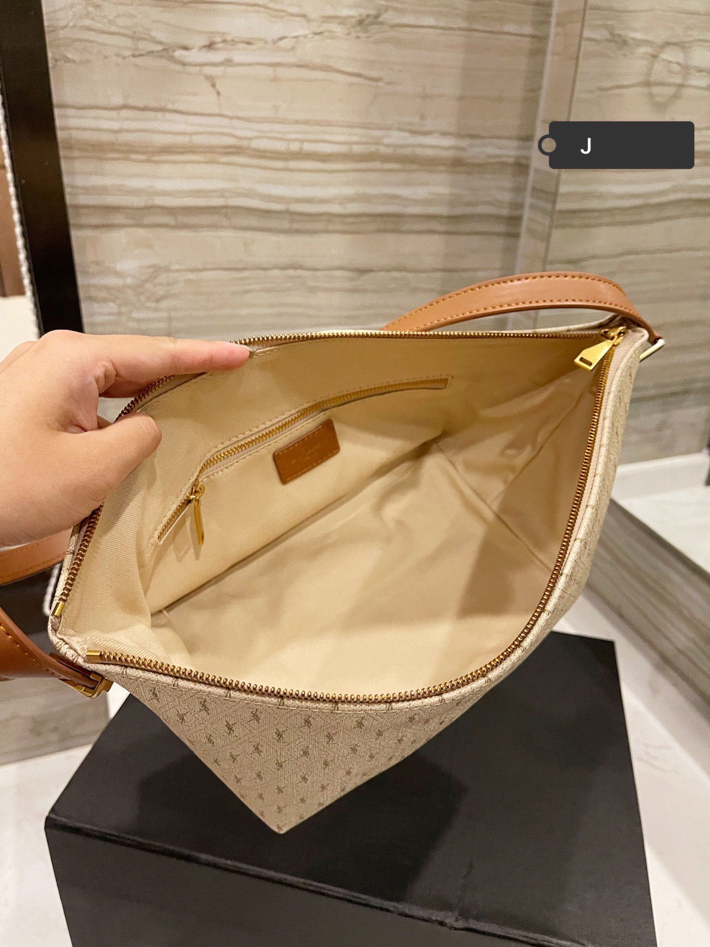 SAINT LAURENT LE MONOGRAMME