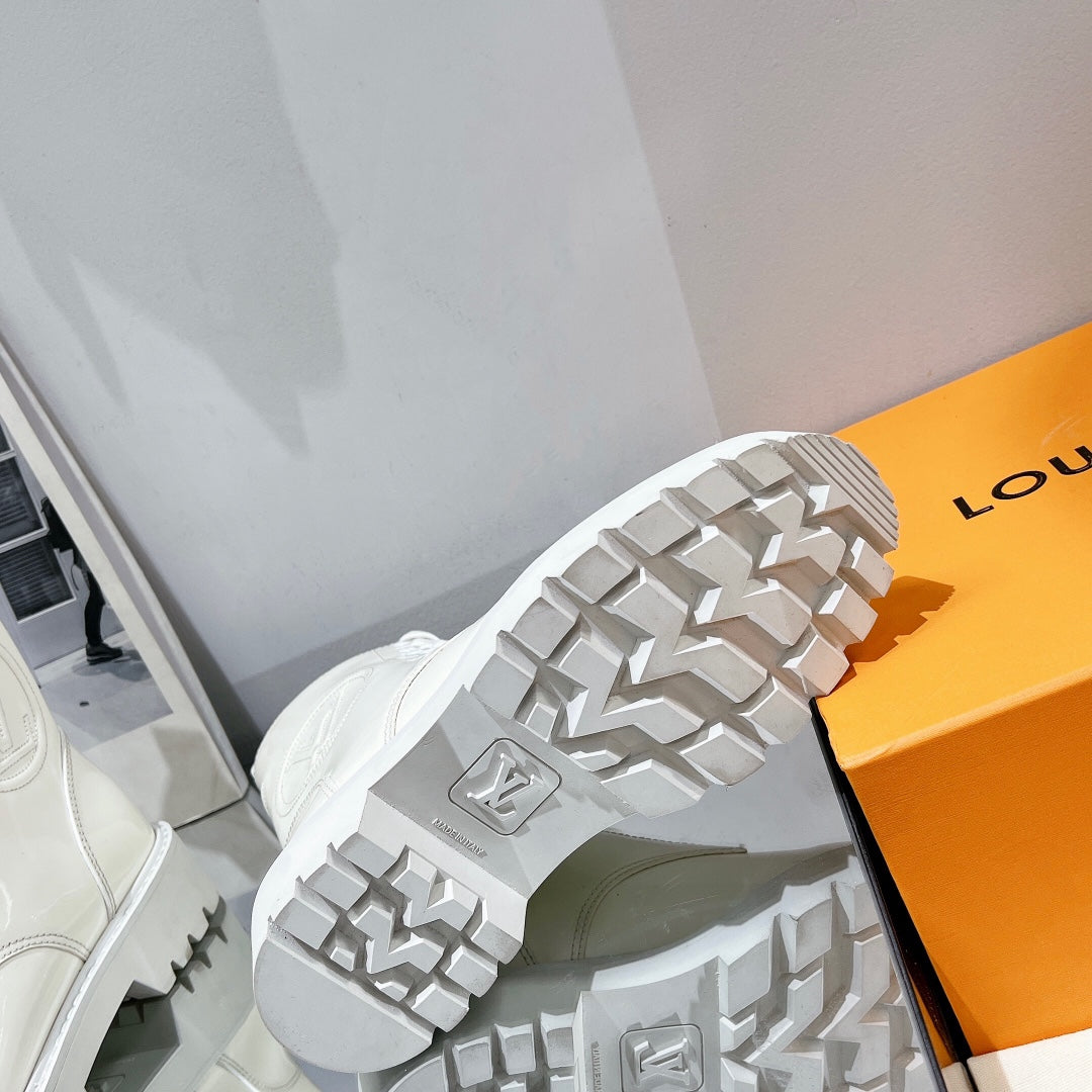 Premium LUV BOOTS 005