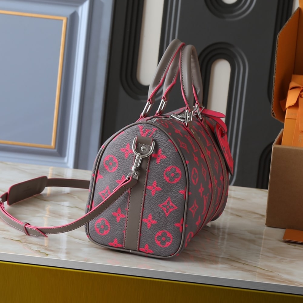 LOUIS VUITTON KEEPALL BANDOULIÈRE 35 GRAY AND PINK 34CM M15023