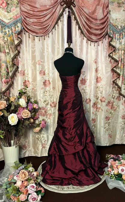 Burgundy Retro Elegant Exquisite Rhinestone Off-the-shoulder Sleeveless Floor-length Satin Floor-length Ball Gown Evening Dress gh4210
