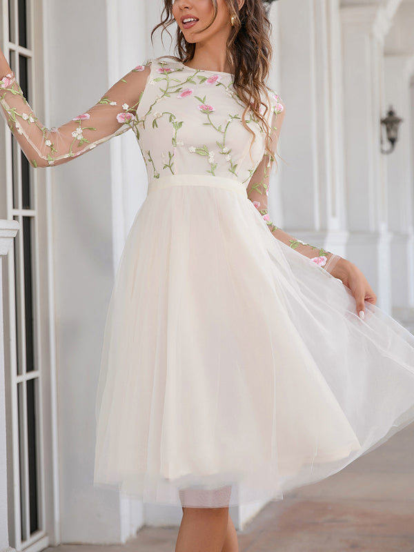 Embroidered Scoop A-line Lace Tulle Midi Dress