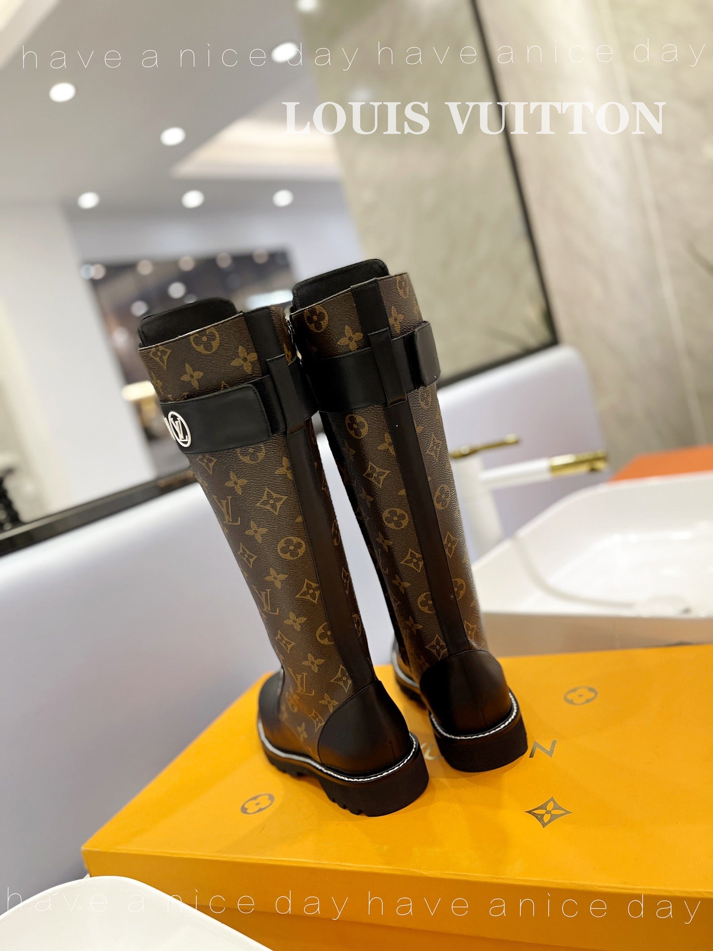 Premium LUV BOOTS 032
