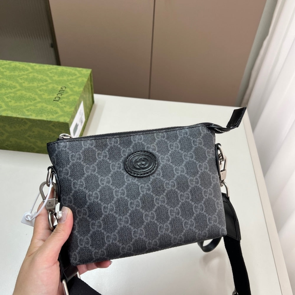 GUCCI MESSENGER BAG WITH INTERLOCKING G BLACK 29CM