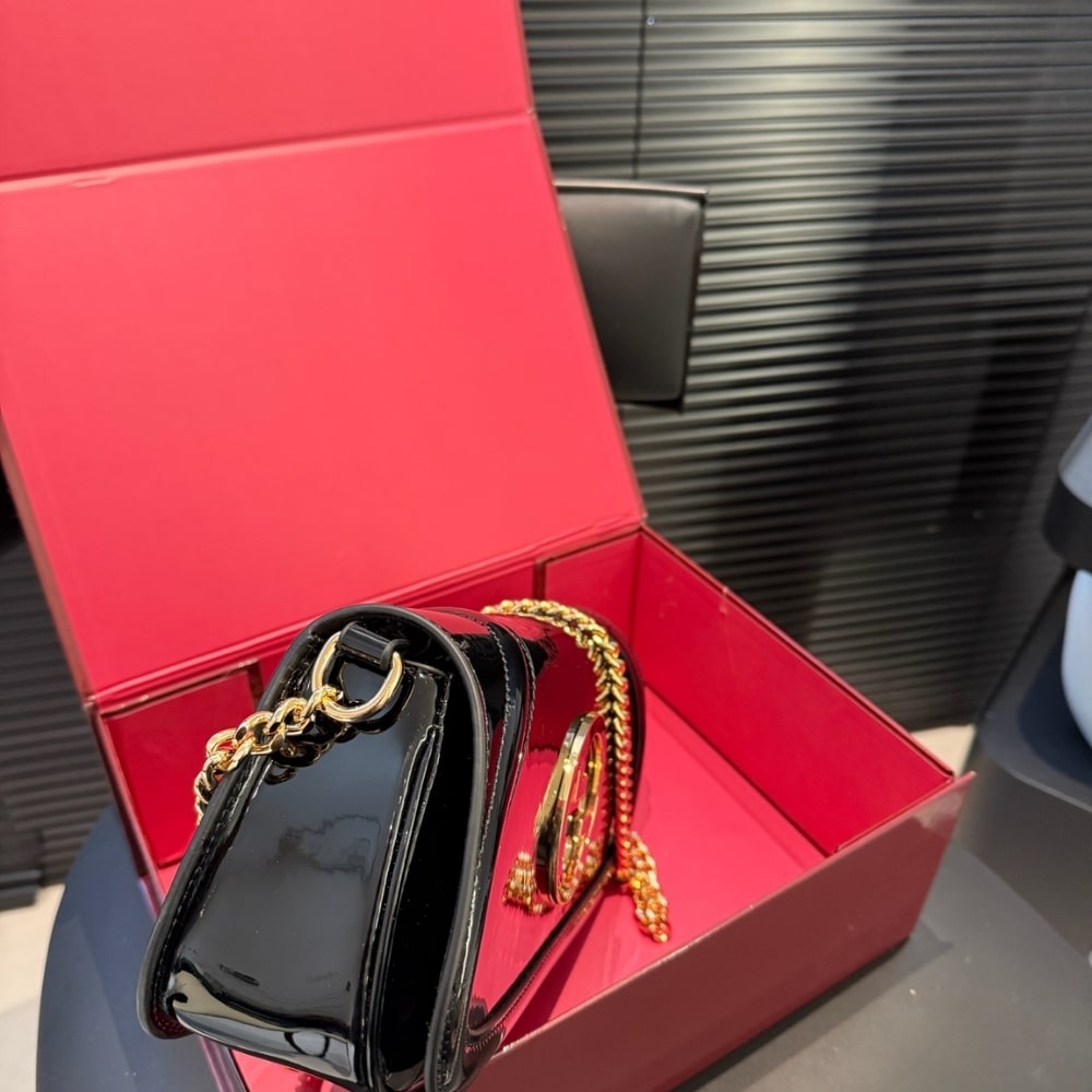 GUCCI BLONDIE SMALL SHOULDER BAG BLACK 29CM 814952 AAEEY 1000