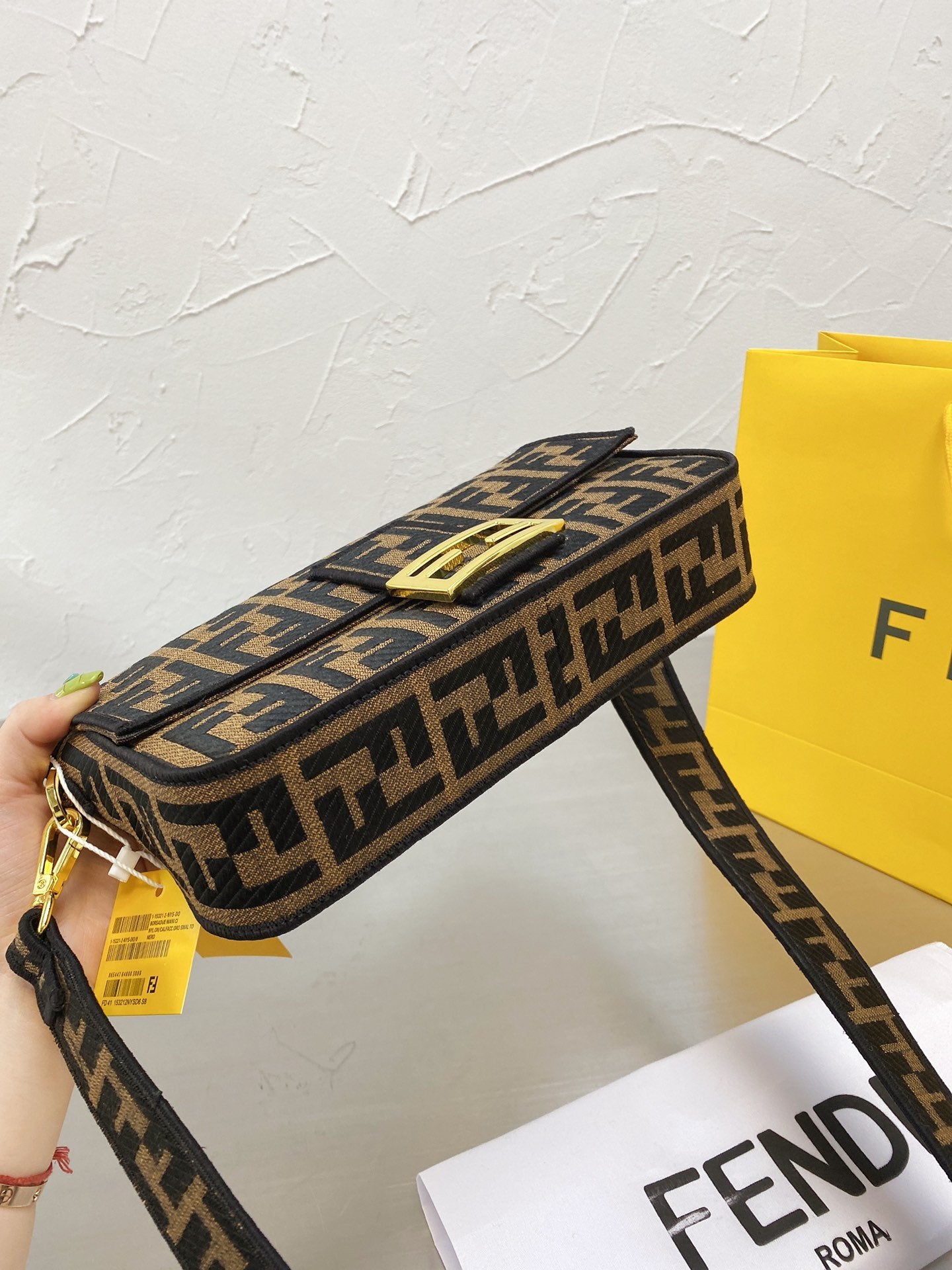 Fendi Baguette Bag Aus Canvas In Braun