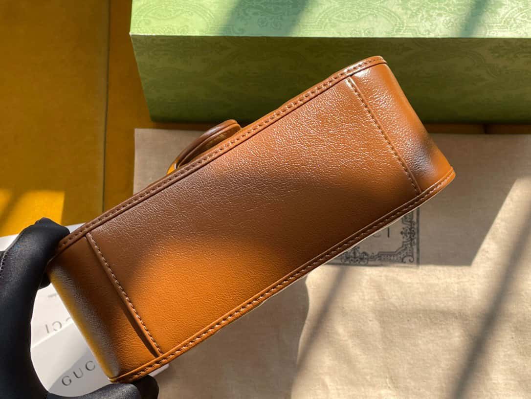 Gucci GG Marmont Mini Top Handle Bag 583571  21x15.5x8cm