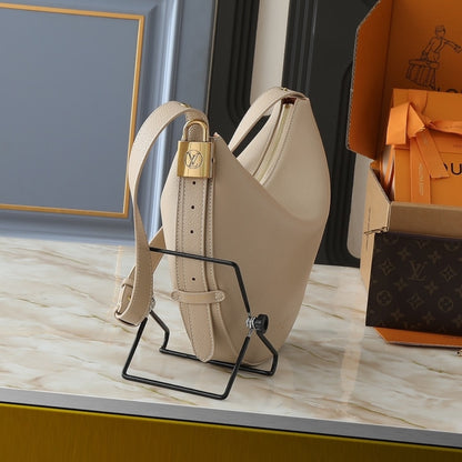 LV LOW KEY COOKIE MM WALNUT 32CM M14635