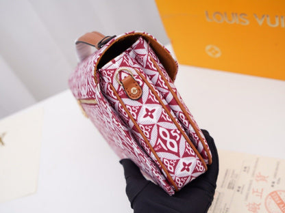 LV By The Pool Pochette Métis