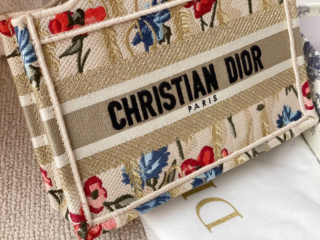 Medium Dior Book Tote Gold