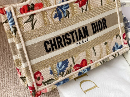 Medium Dior Book Tote Gold