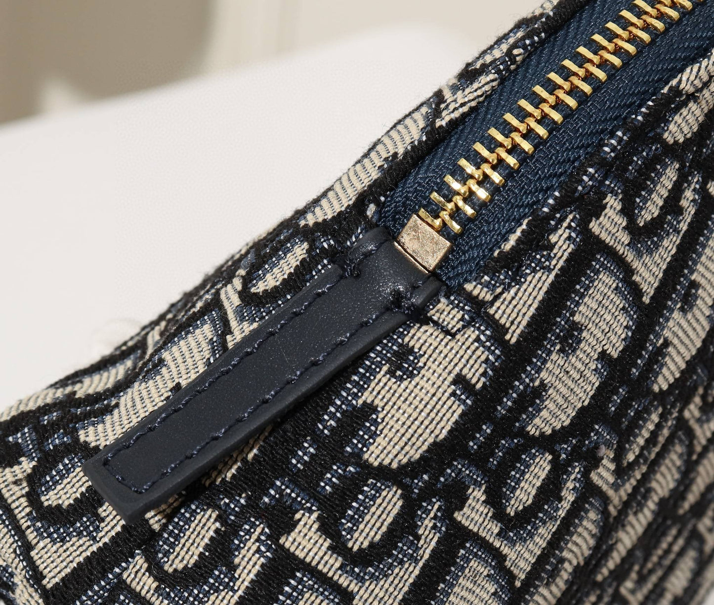 Dior 30 Montaigne Beauty Pouch