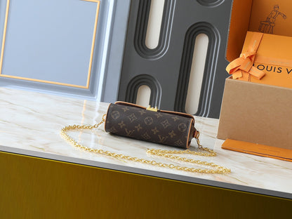 LV Pochette Camille 20.5 × 11 × 6 cm