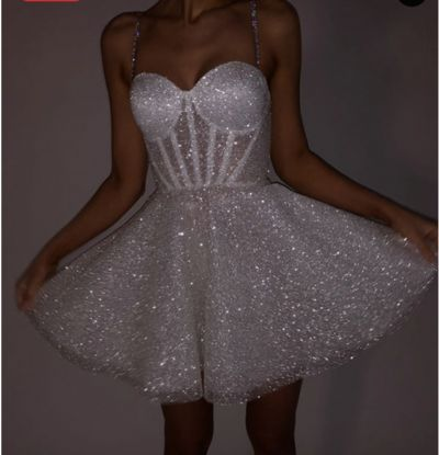 Sparkly White Sweetheart Neck Short Graduation Homecoming Dress Mini Cocktail Dress 18th Birthday Dress S930
