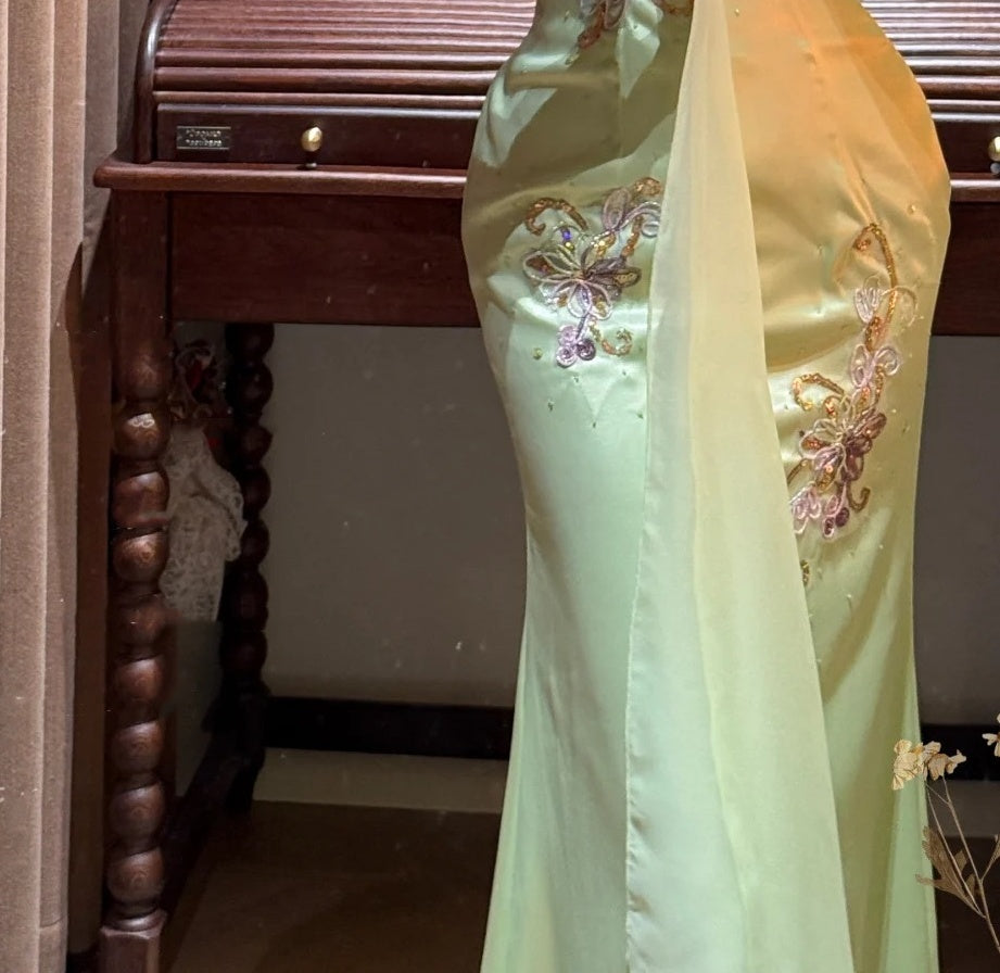 Green Floral Beads Exquisite Long Satin Ball Gown Evening Gown Party Gown Graduation Gown gh4254