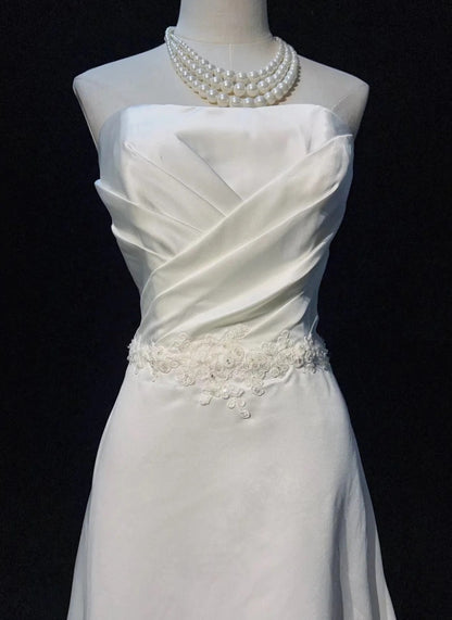 White Simple Fashionable Elegant Understated Exquisite Applique Long Floor Length Satin Ball Dress Evening Dress Wedding Dress gh3862