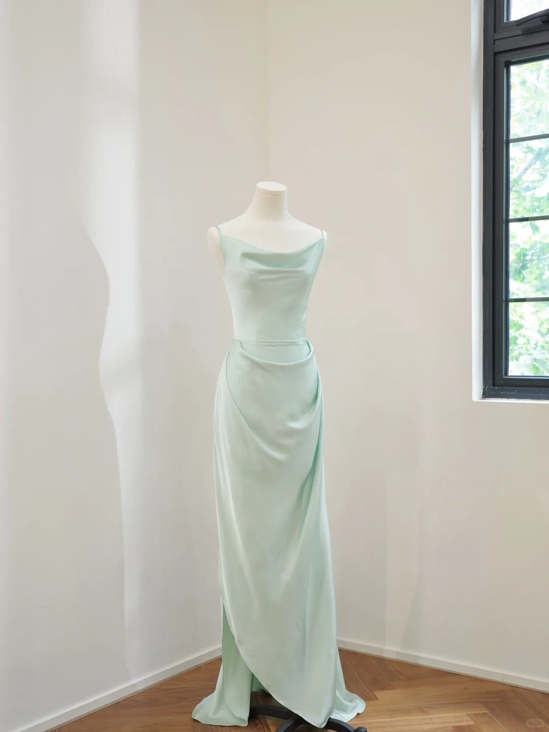 Mint Green Simple Fashion Spaghetti Strap Long Satin Ball Gown Evening Dress Party Dress Bridesmaid Dresses gh5056