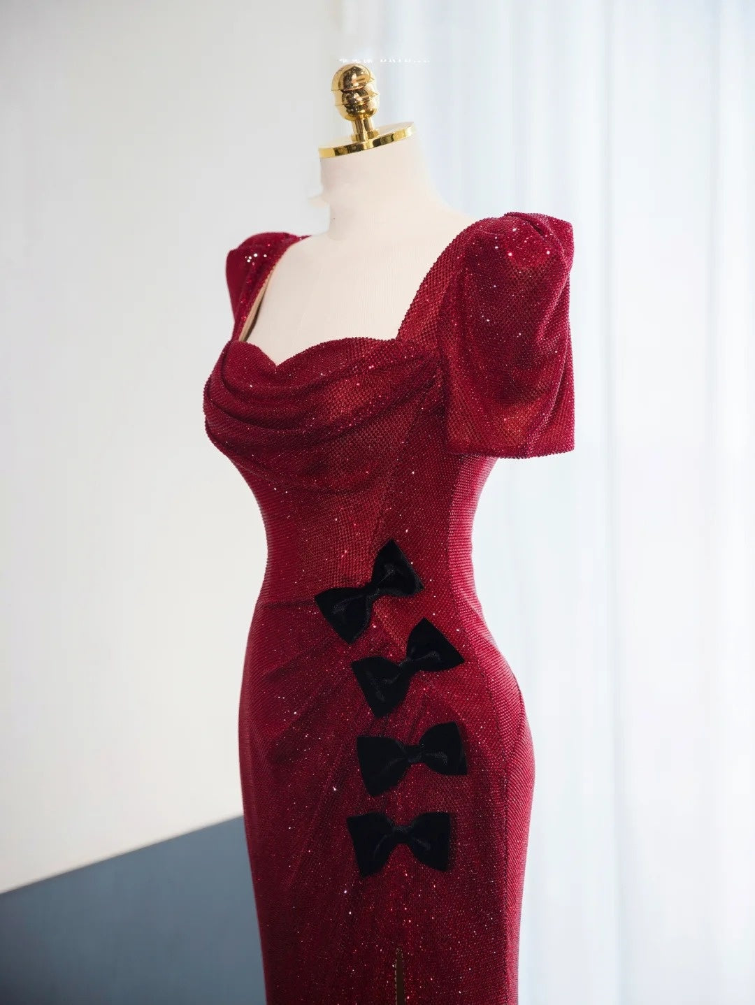 Red gorgeous shiny long floor-length sequined ball gown evening gown graduation gown gh4551