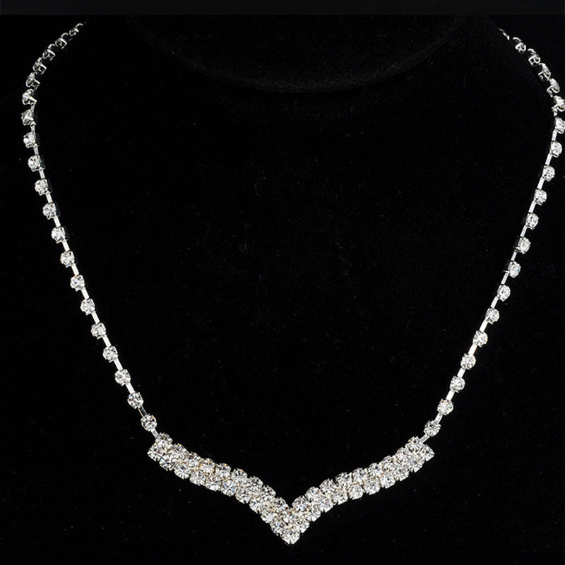 V-shaped Crystal Short Clavicle Chain Stud Necklace Set