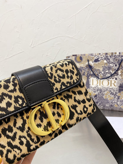 Dior 30 Montaigne Box Bag