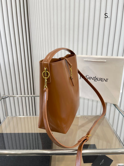 YSL LE 5 À 7 SUPPLE SMALL IN SUEDE