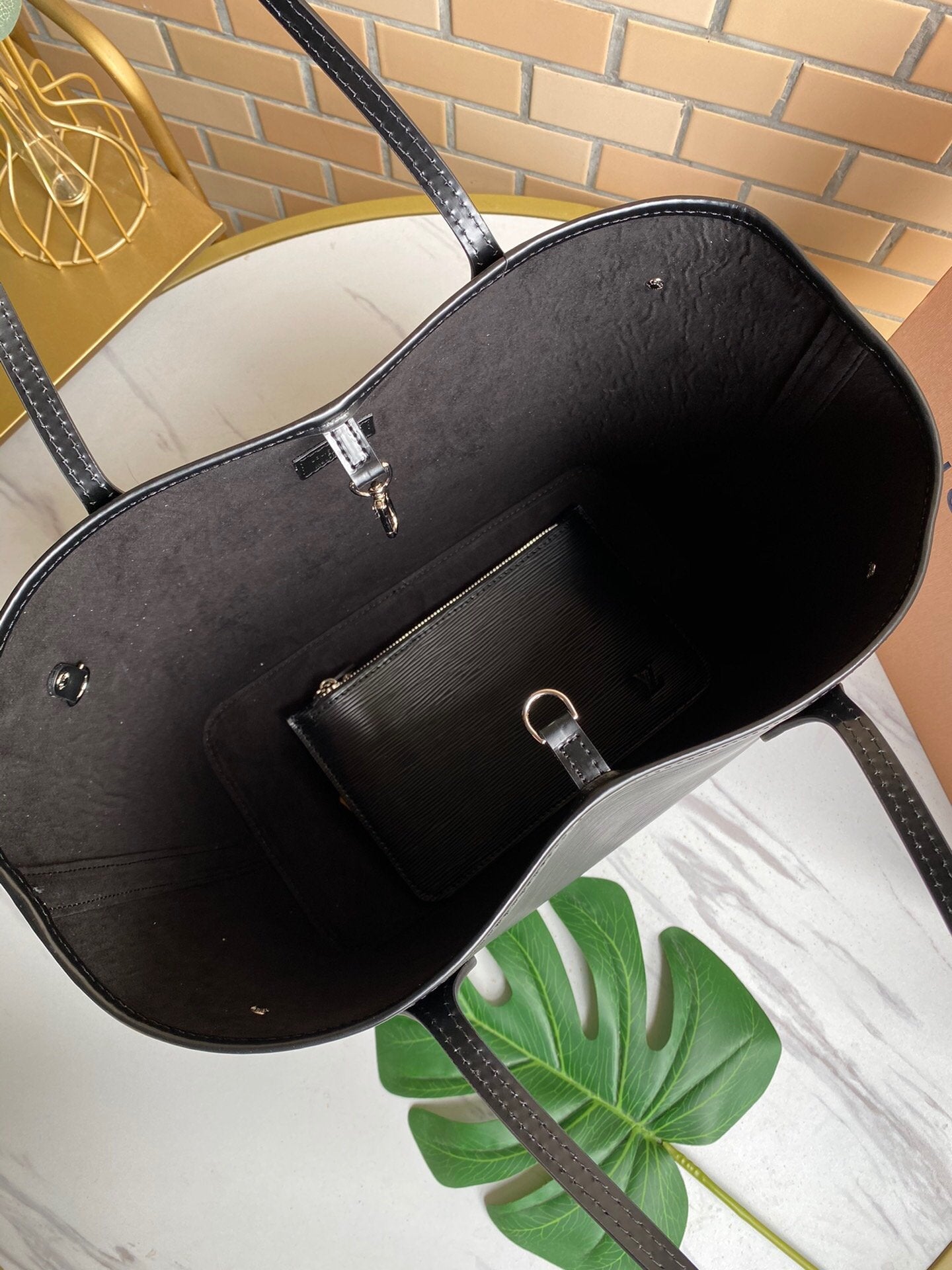 Louis Vuitton Neverfull MM Epi