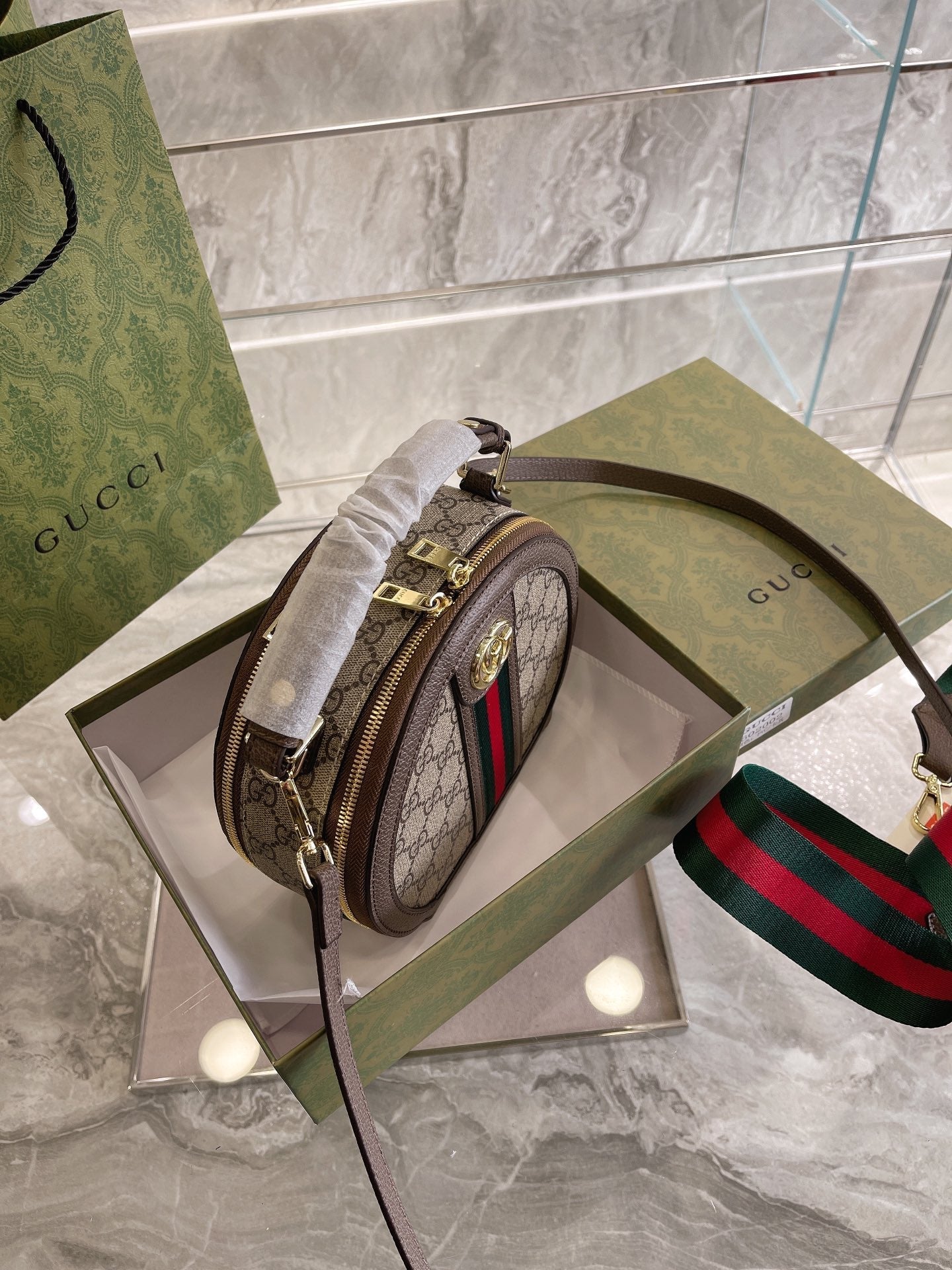 Gucci Ophidia GG mini round Shoulder bag women