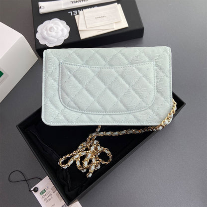 CHANEL Classic Wallet On Chain