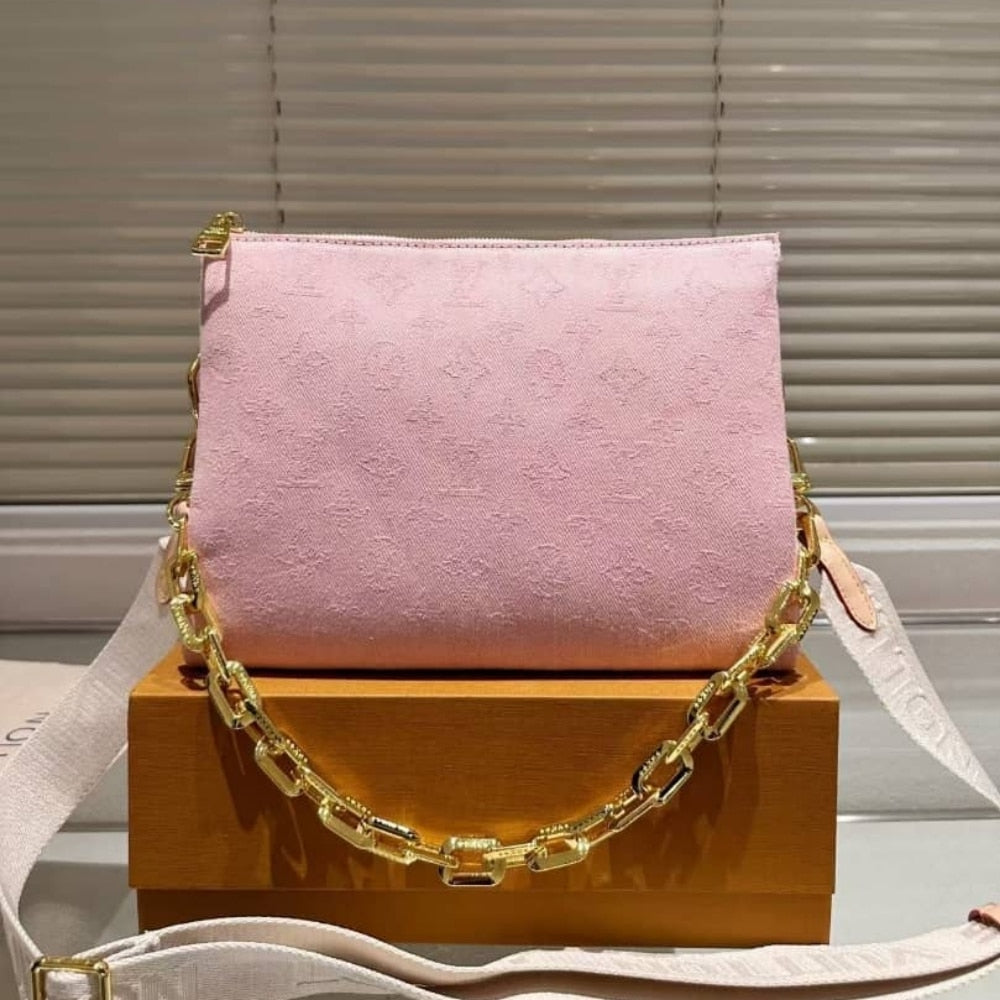 LOUIS VUITTON COUSSIN PM  WASHED PINK 25CM  M13313
