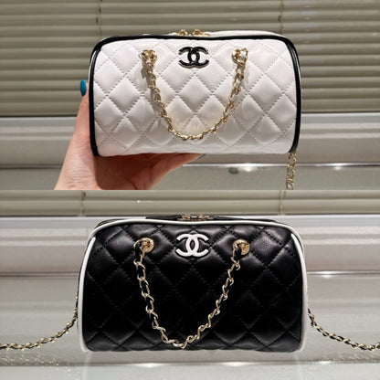 CHANEL CLUTCH WITH CHAIN WHITE AND BLACK 18CM  AP4515 B19460 NAFJQ