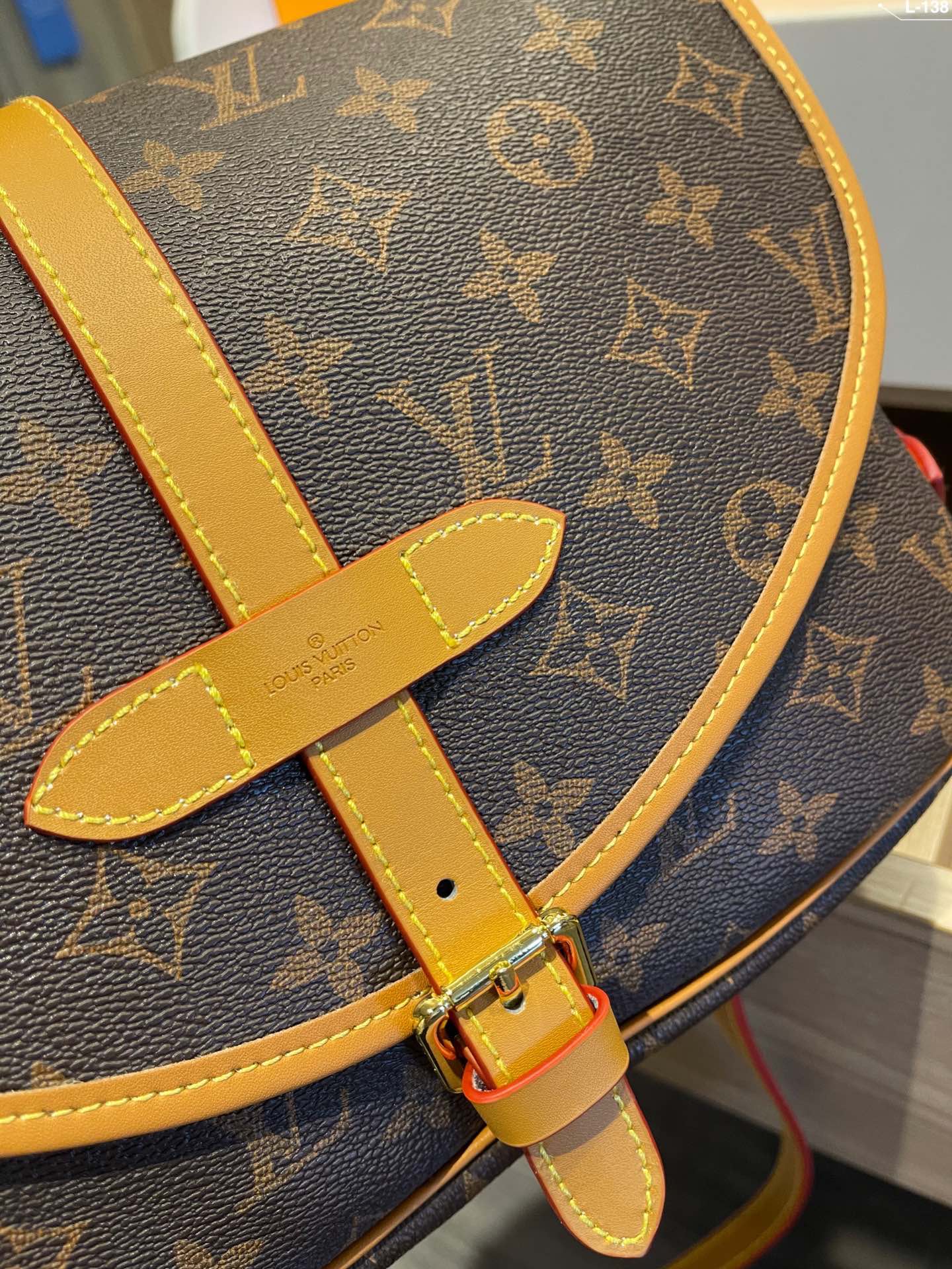 Louis Vuitton Monogram Saumur 30