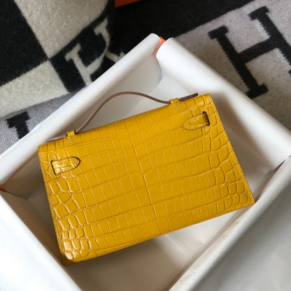 H MINI KELLY POCHETTE CROCODILE GOLD TONED HARDWARE YELLOW 22CM