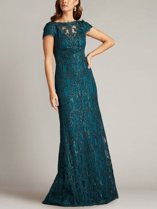 Round Neck Lace Solid Color Maxi Dress
