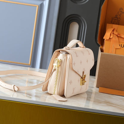 LOUIS VUITTON POCHETTE MÉTIS EDEN 25CM M14977