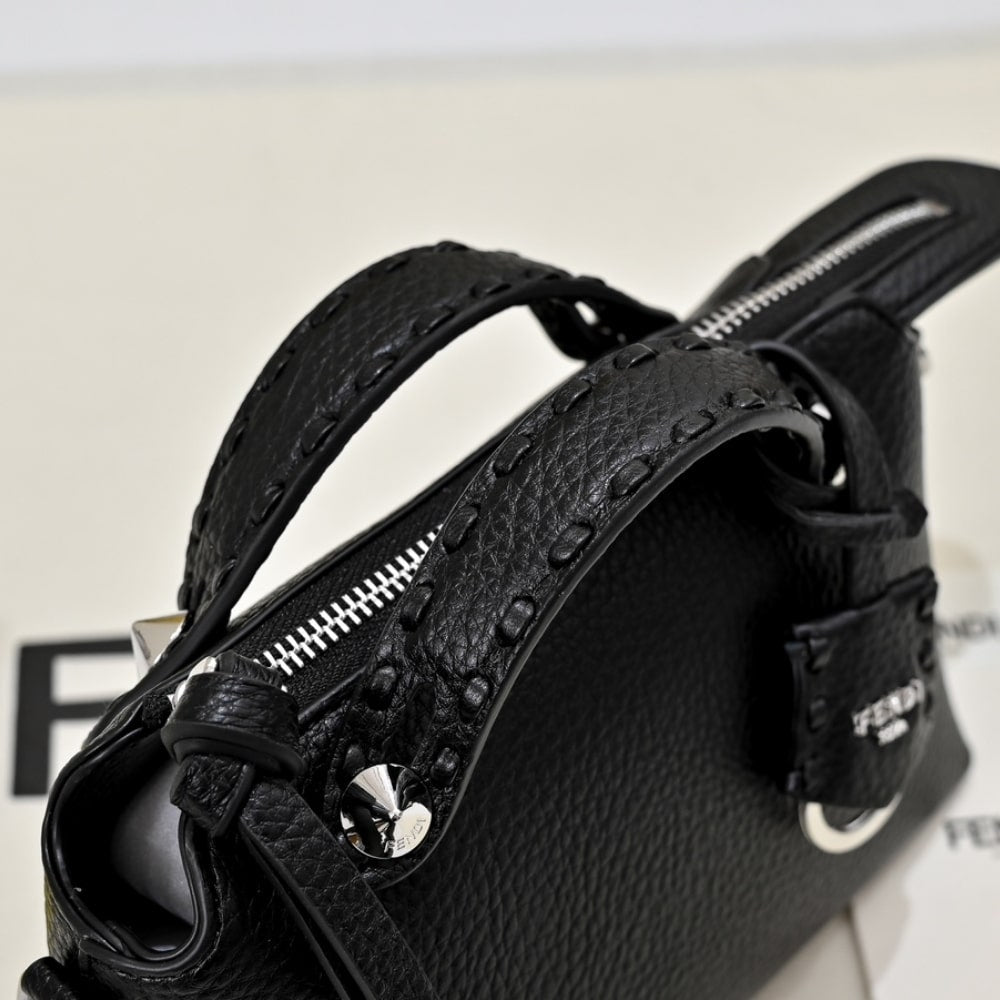 FENDI BY THE WAY SELLERIA MEDIUM BLACK 20CM 8BL155ASU2F0GXN