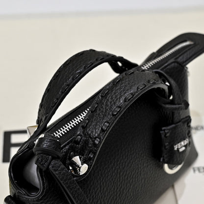 FENDI BY THE WAY SELLERIA MEDIUM BLACK 20CM 8BL155ASU2F0GXN